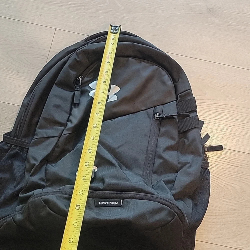 Under armor storm backpack black with gray interior